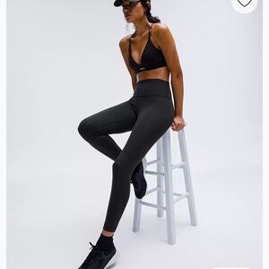 Lululemon Athletica Wunder Under High Rise tight leggings